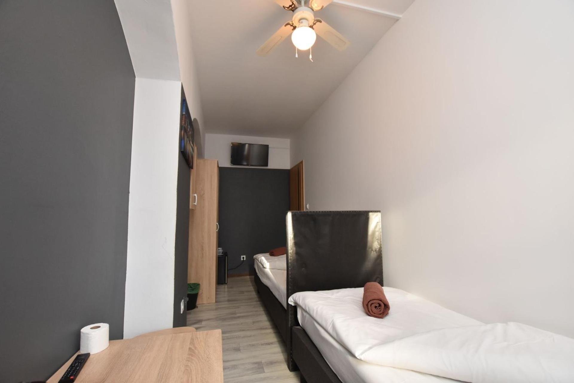 Dukes - Prywatne, Rynek Hostel Breslau