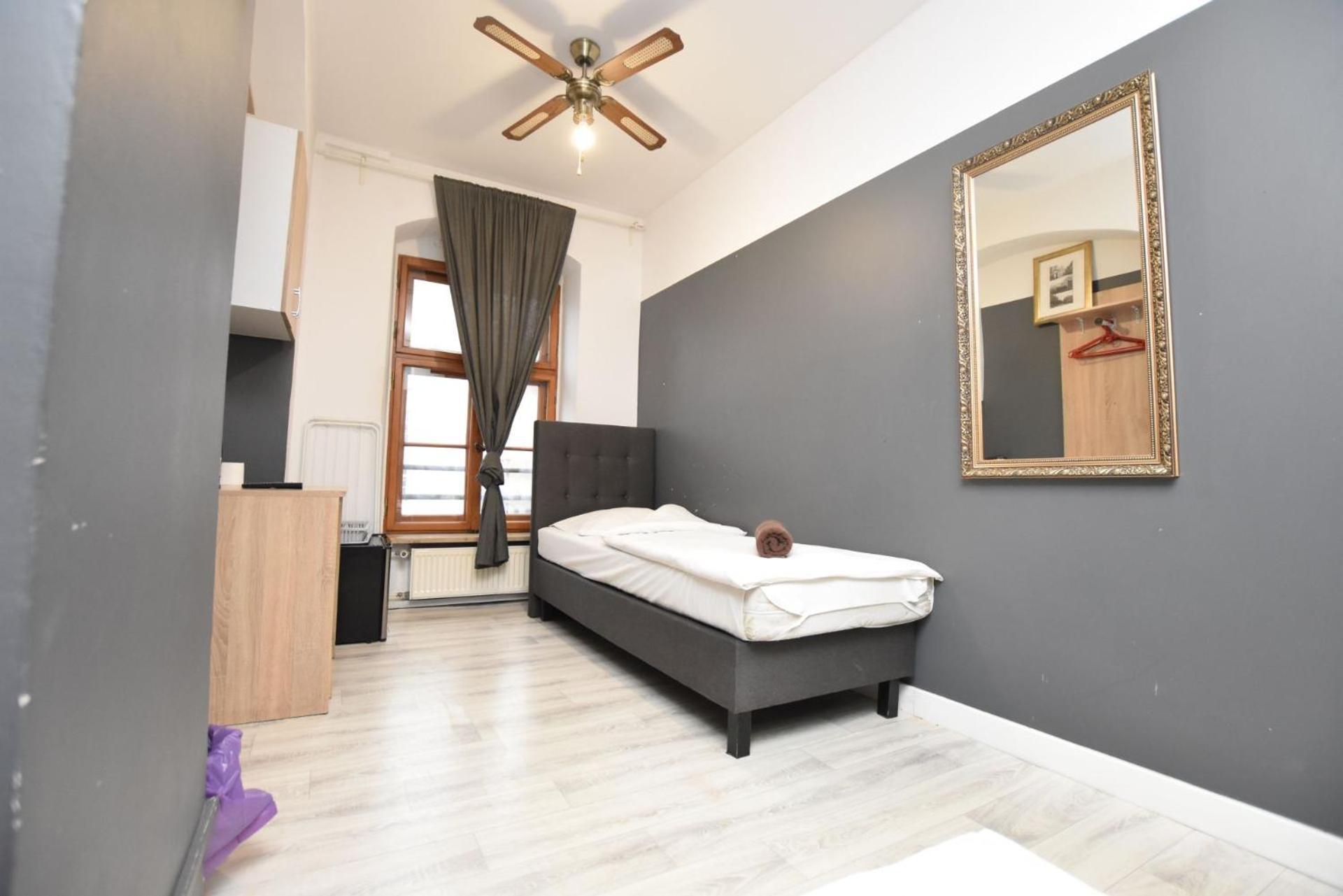 Dukes - Prywatne, Rynek Hostel Breslau