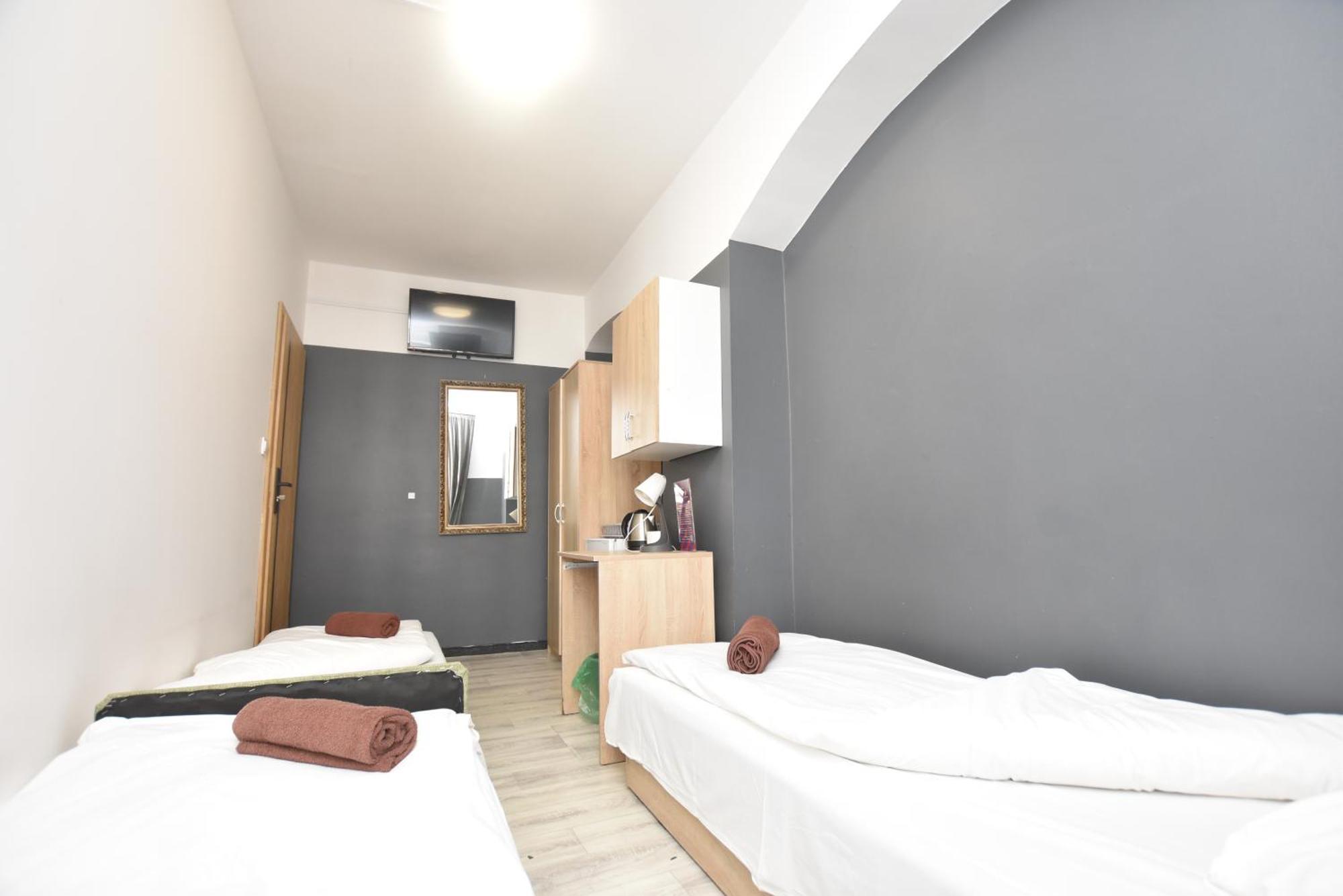 Dukes - Prywatne, Rynek Hostel *
